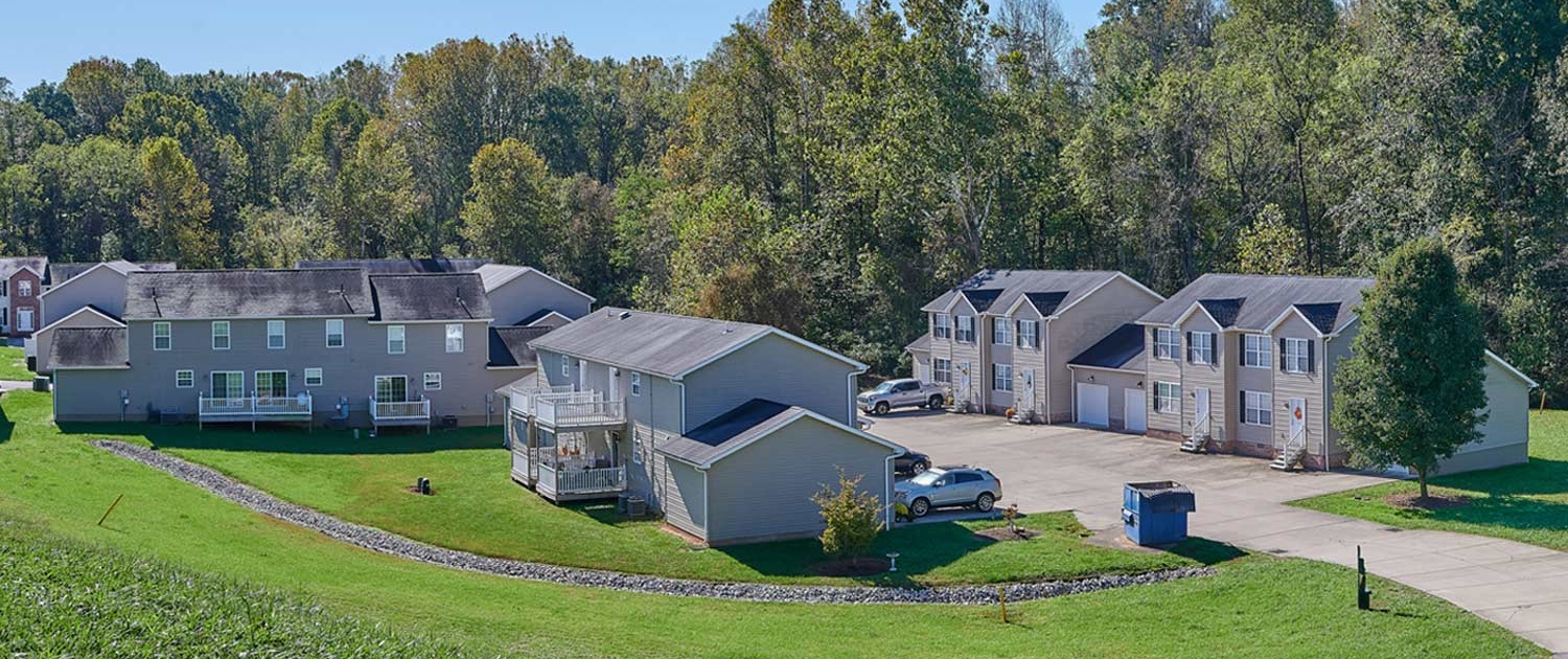 Hidden Brook Apartments and Townhomes Detail