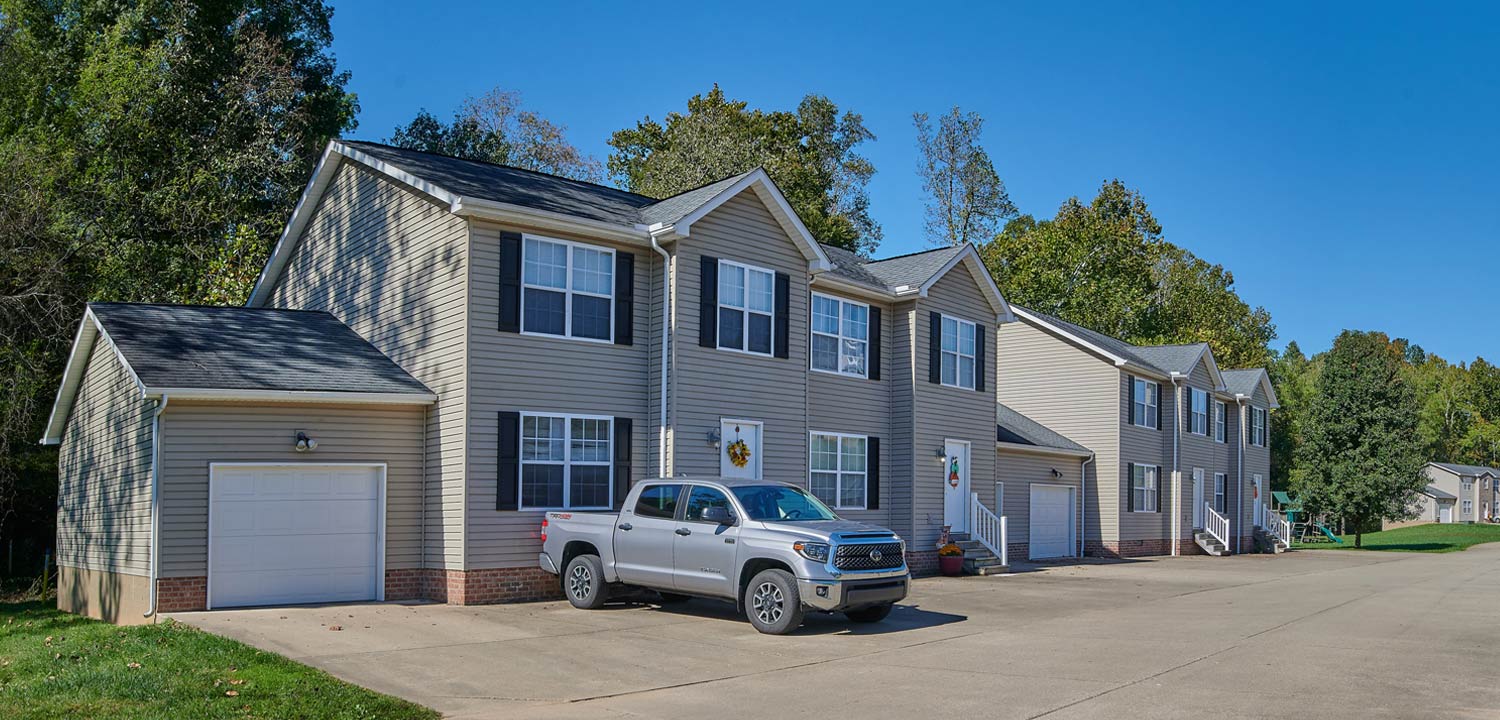 Hidden Brook Apartment Homes