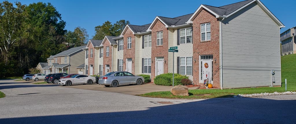 Hidden Brook Apartments and Townhomes