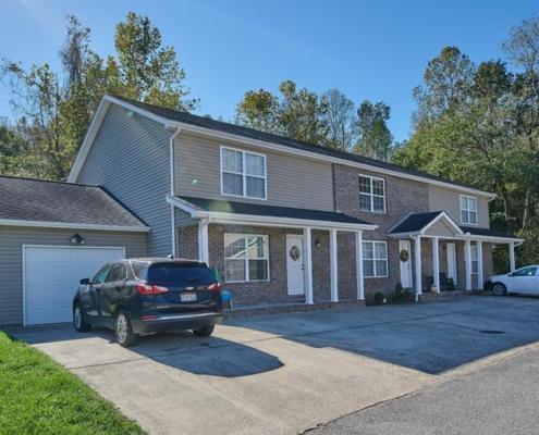 Hidden Brook Apartments and Townhomes Detail